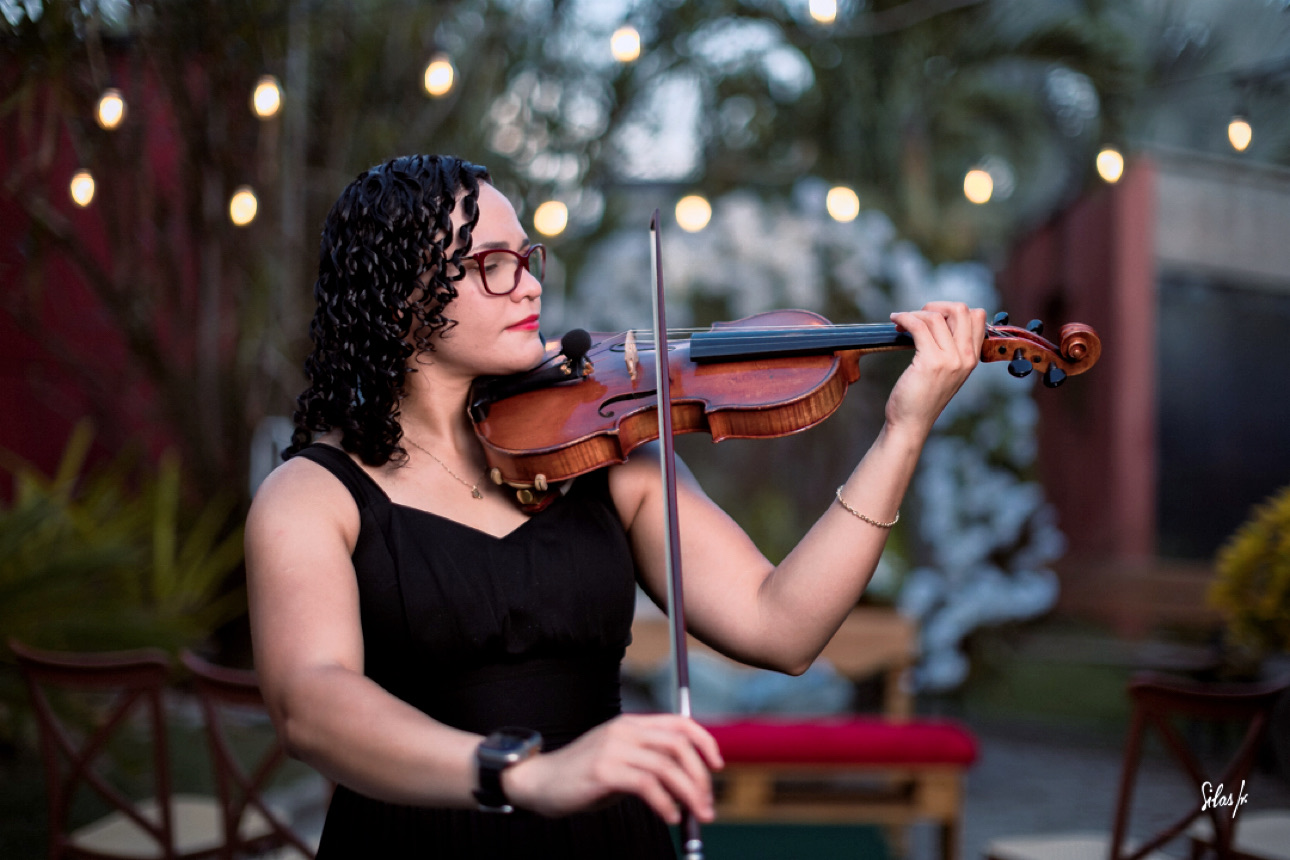 Nathalia e o seu violino